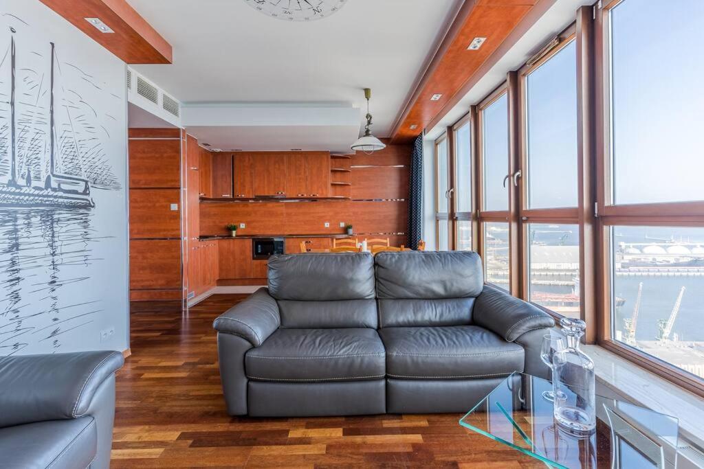 Golden Apartments An Hryniewickiego 6A Gdynia Ngoại thất bức ảnh