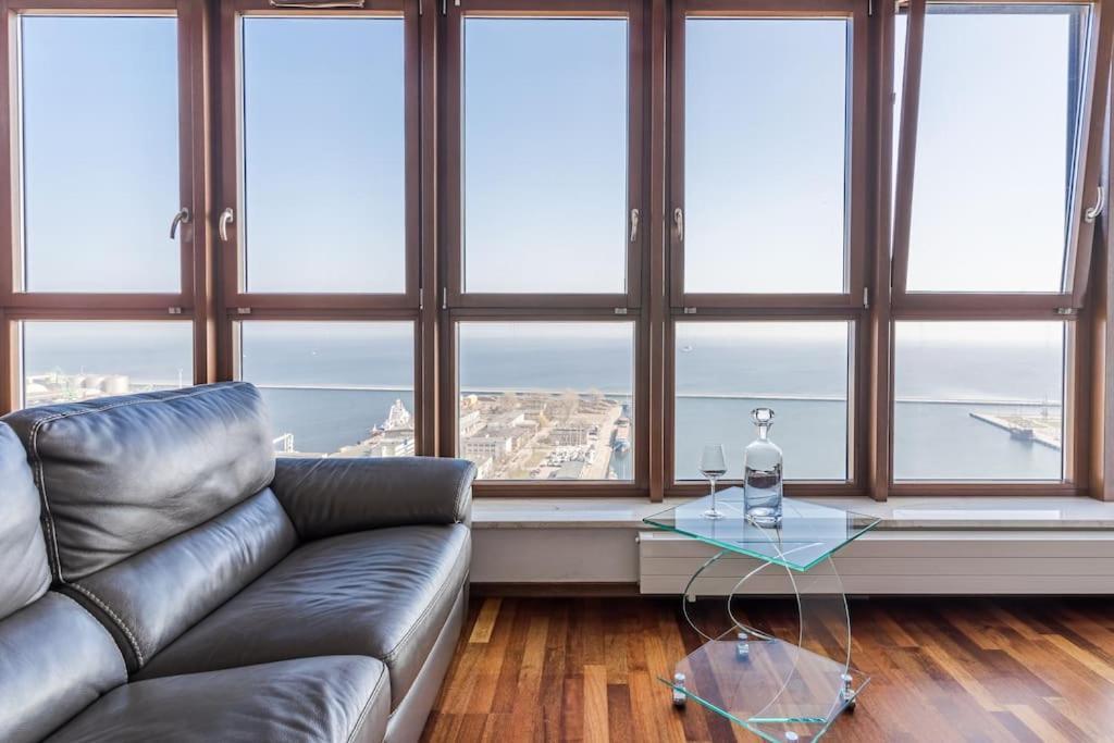 Golden Apartments An Hryniewickiego 6A Gdynia Ngoại thất bức ảnh