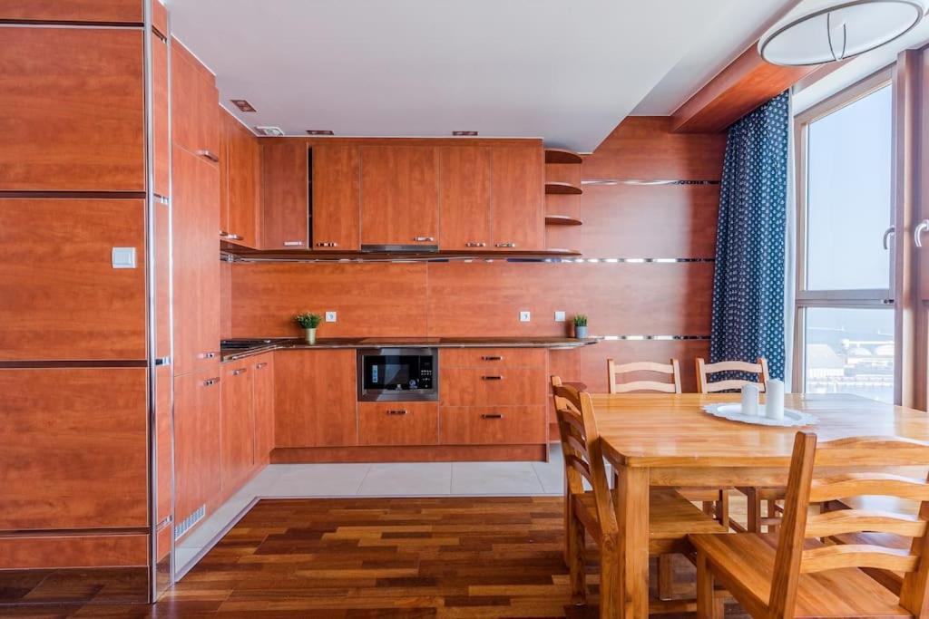 Golden Apartments An Hryniewickiego 6A Gdynia Ngoại thất bức ảnh